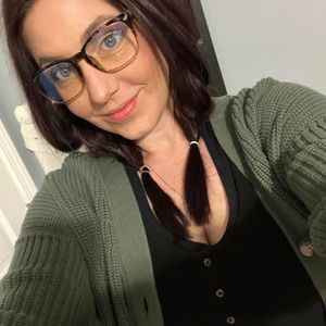 Meet your Posher, Pamela